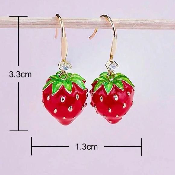 🍓 Strawberry Earrings 🍓 - Picture 3 of 4